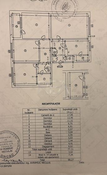 Apartament cu 4 camere decomandat, mobilat în Berceni