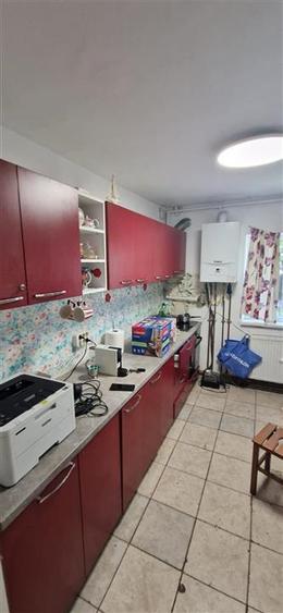 Apartament cu centrala decomandat parter zona Soarelui - 10