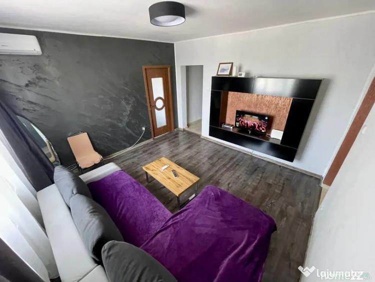 Apartament cu 3 camere semidecomandat în Nord