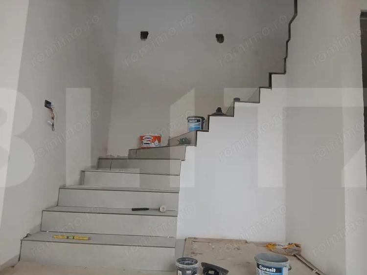 Casă cu 4 camere cu Teren 250 Mp în Șag