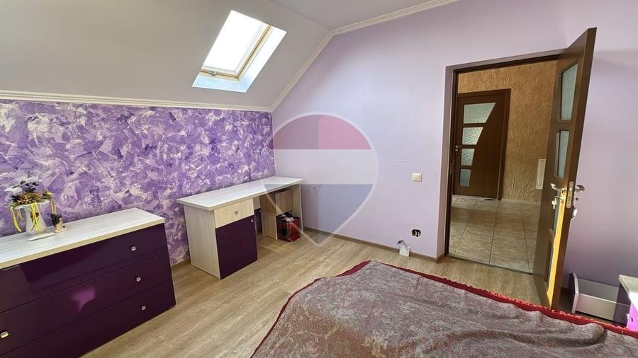 Casă individuală cu 5 camere cu Teren 535 Mp în Sântandrei