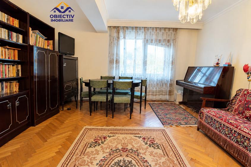 Apartament cu 3 camere decomandat în Central