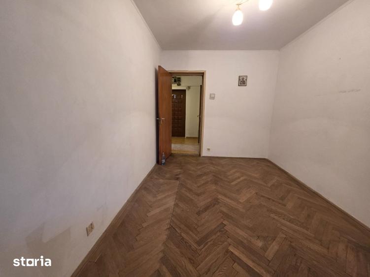 Apartament cu 4 camere în Titan
