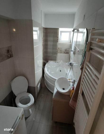 Apartament cu 3 camere decomandat în Crângași