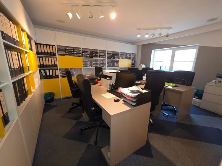 Apartament cu 3 camere decomandat, mobilat în Unirii