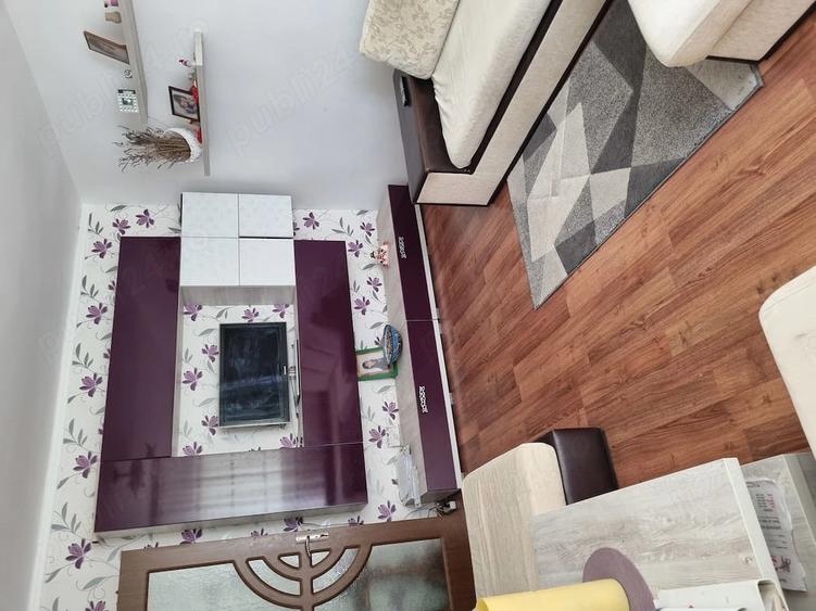 Apartament cu 2 camere decomandat în Exterior Vest
