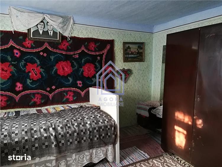 Casă cu 3 camere cu Teren 3600 Mp în Drăgușeni