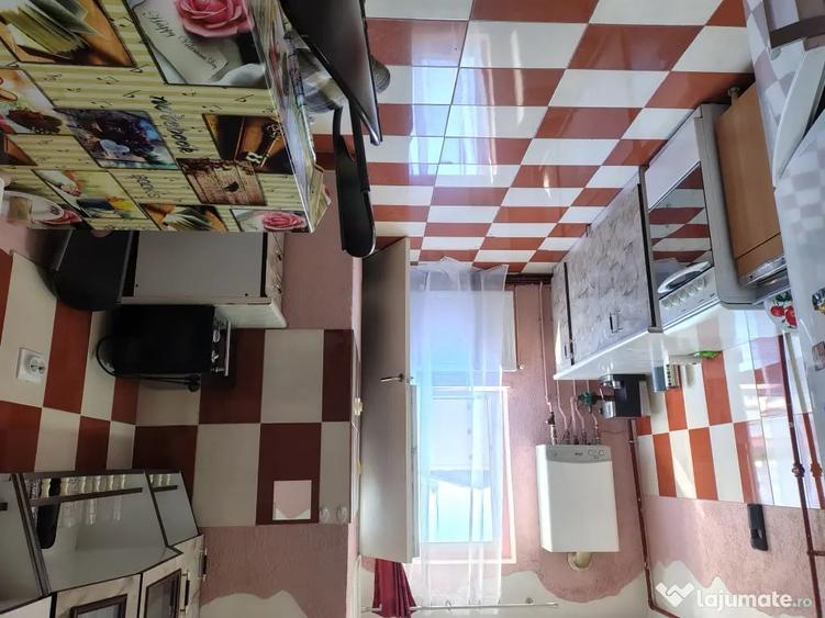 Apartament cu 2 camere decomandat în Sud