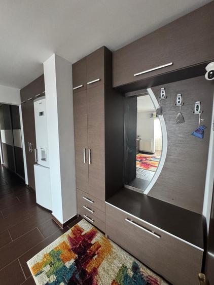 Apartament 3 camere de inchiriat - 2
