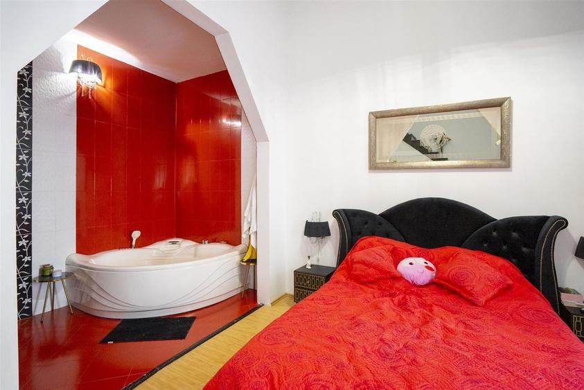 Apartament ULTRACENTRAL cu loc de parcare - 1