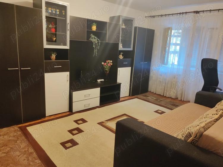 Apartament cu 2 camere decomandat în Mircea cel Bătrân