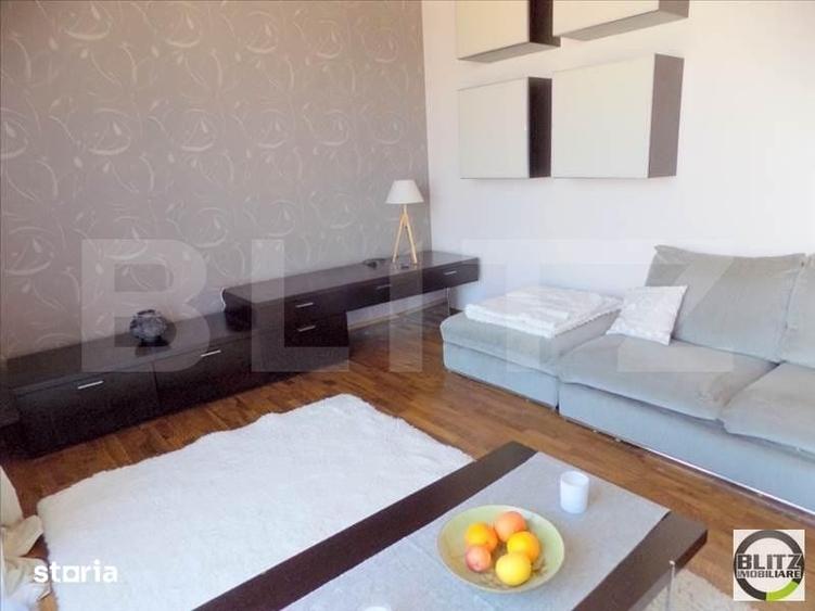 Apartament cu 3 camere semidecomandat în Zorilor — fotografia 3