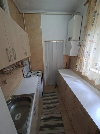 Garsonieră decomandată în Horea