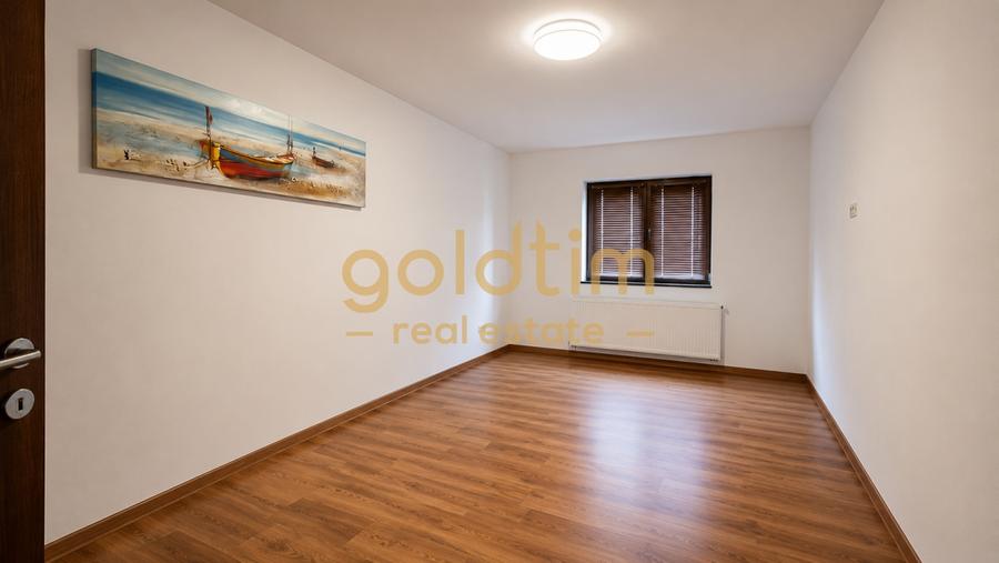 Duplex cu 6 camere cu Canalizare în Domnești