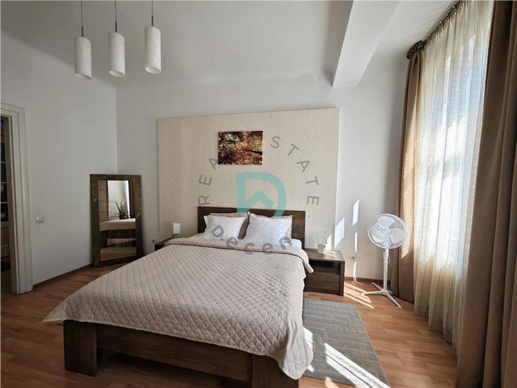 Apartament cu 4 camere decomandat în Centrul Istoric