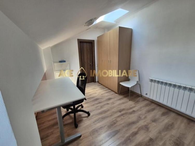 Apartament cu 4 camere decomandat, mobilat în Fundeni