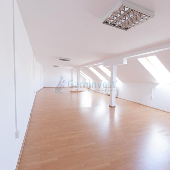 Spațiu comercial, de 382 mp, în Central