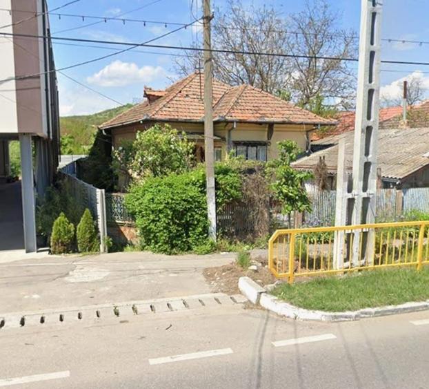 Casă cu 3 camere în Podari
