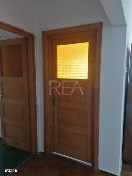 Apartament cu 3 camere decomandat în Gorjului