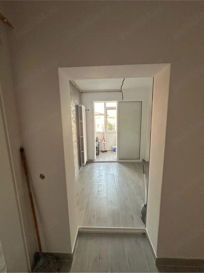 Apartament cu 2 camere decomandat în Zahana
