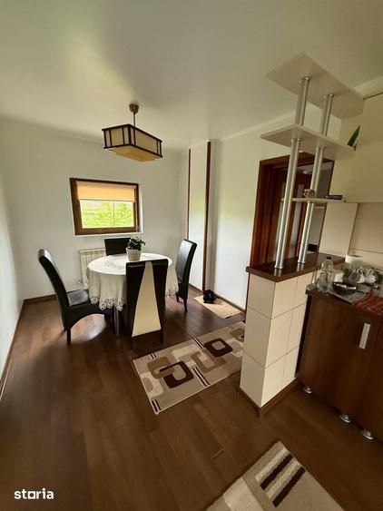 Casă cu 5 camere cu Teren 4300 Mp în Hănțești
