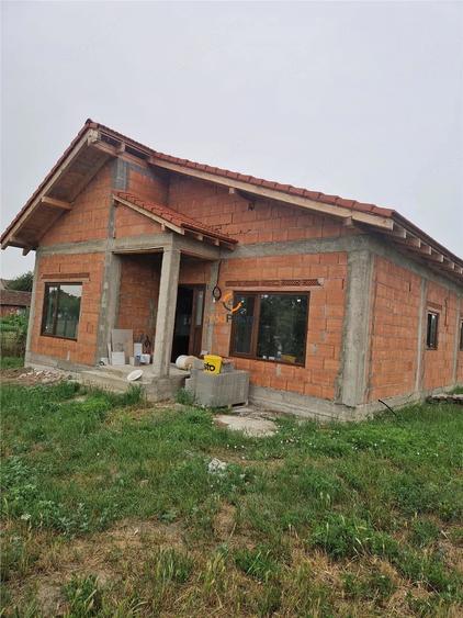 Casă cu 1 camere cu Teren 750 Mp în Dragșina