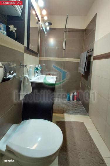 Apartament cu 4 camere decomandat în Central