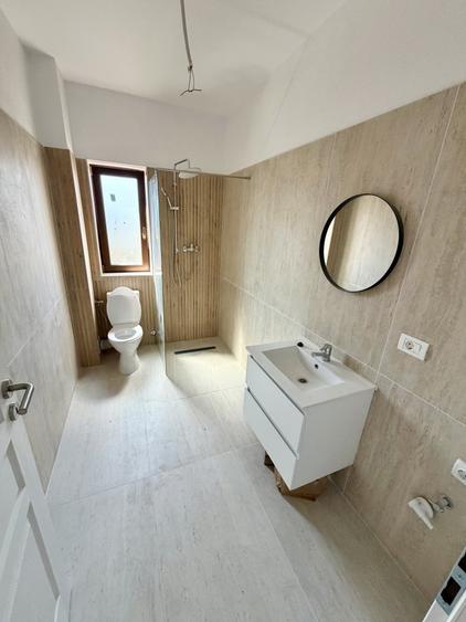 Duplex cu 4 camere cu Canalizare în Moșnița Nouă