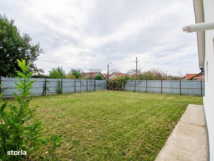 Casă cu 4 camere decomandat în Sântandrei