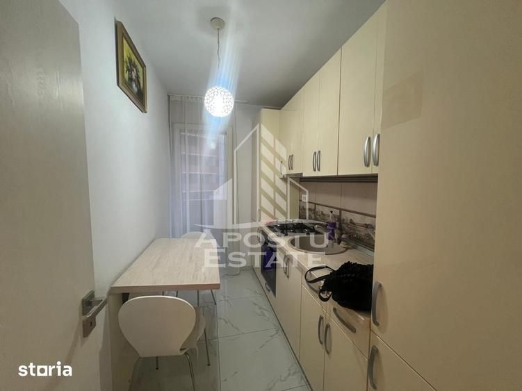Apartament cu 2 camere în Aradului