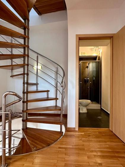 Apartament cu 4 camere semidecomandat, mobilat în Decebal