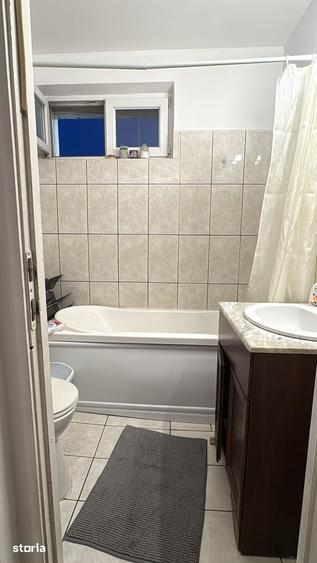 Apartament cu 3 camere în Vatra Luminoasă