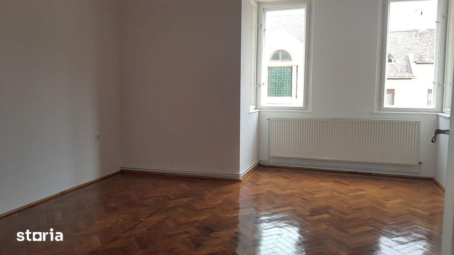 Spatiu birouri zona Centru - 9
