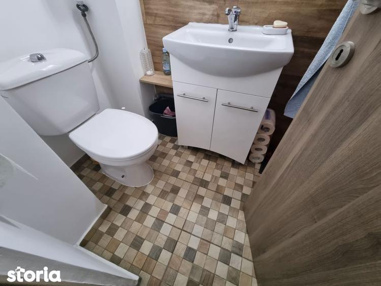 Apartament cu 3 camere decomandat, mobilat în Mioriței