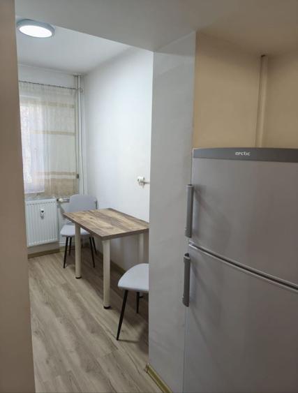Inchiriez apartament 2 camere, Craiovita Noua - 10