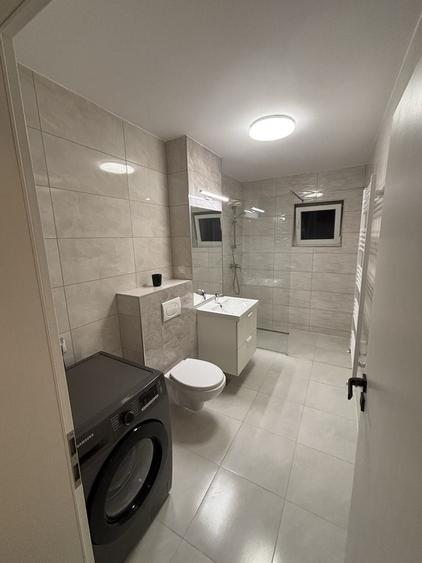 Apartament cu 3 camere decomandat în Vest