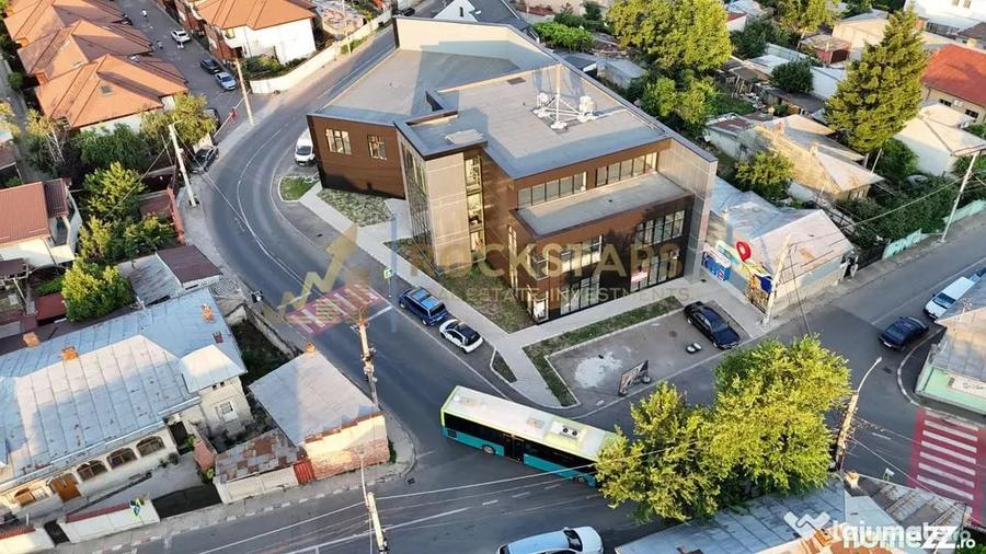 Spațiu comercial, de 196 mp, în Dobroești