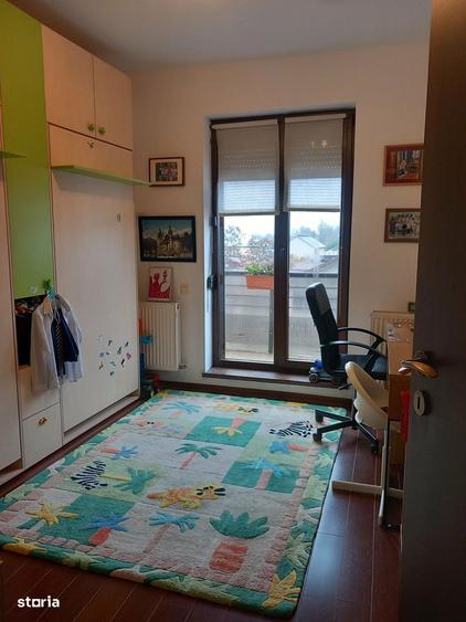 Apartament cu 3 camere în Băneasa