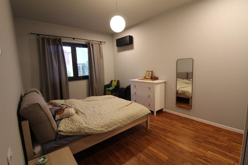 Casă cu 5 camere cu Teren 600 Mp în Corbeanca