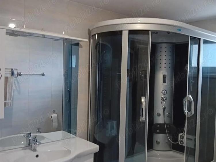 Casă individuală cu 5 camere cu Canalizare în Ișalnița