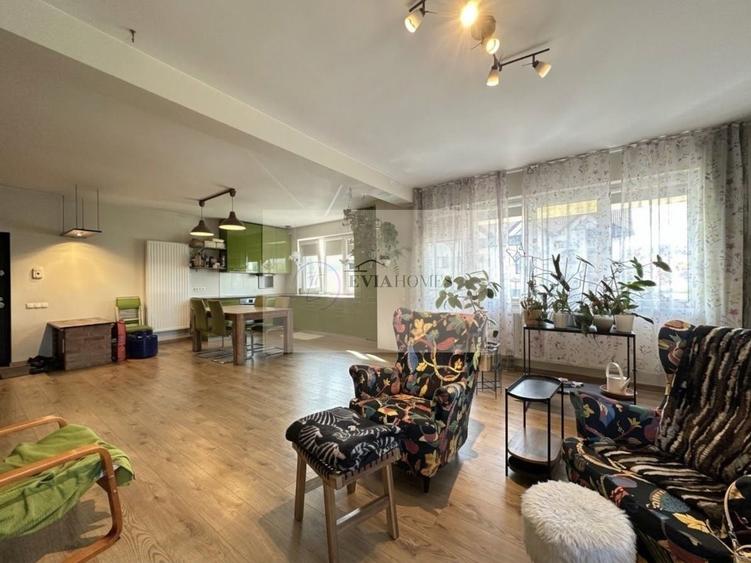 Apartament cu 3 camere decomandat, mobilat în Bună Ziua