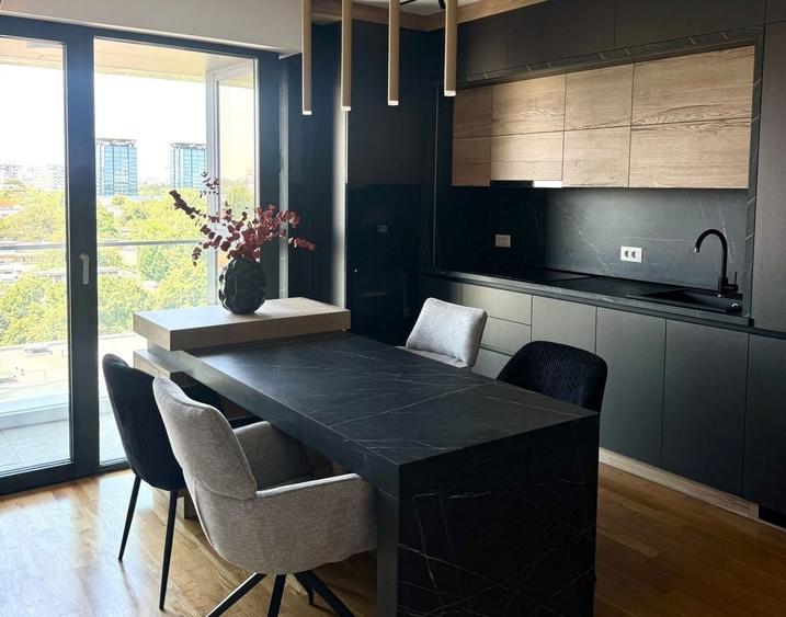 Apartament cu 2 camere semidecomandat, mobilat în Barbu Văcărescu