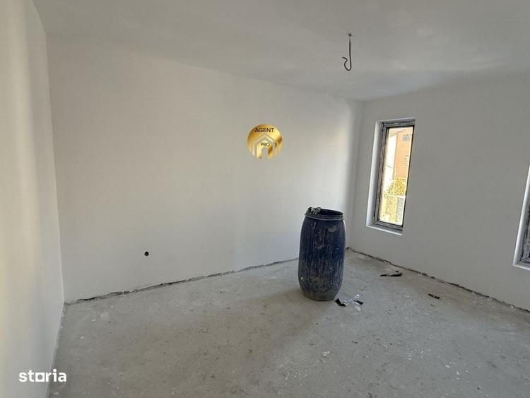 Casă cu 4 camere în Ghencea