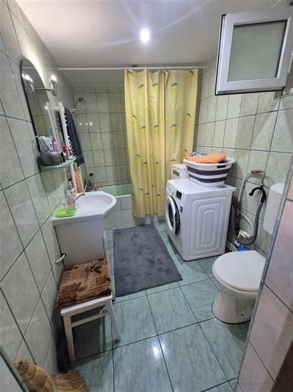 Casă cu 2 camere cu Teren 100 Mp în Central