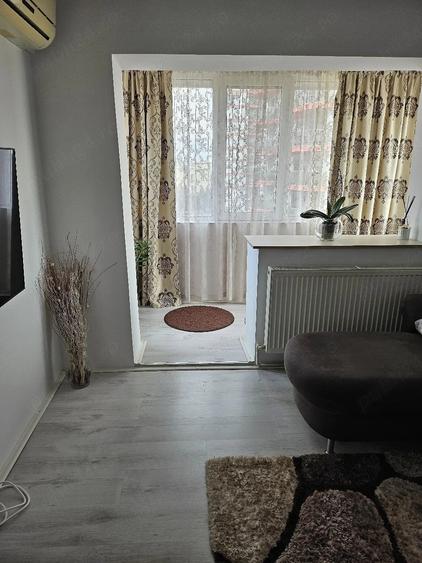 Apartament cu 2 camere decomandat în Exterior Vest