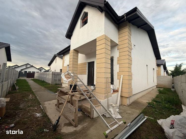 Casă cu 3 camere în Central