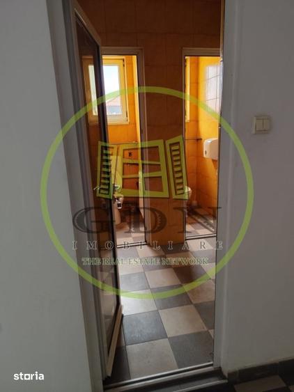 Birou 35 mp de inchiriat etaj 1, cladire cu lift industrial - 1