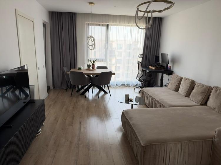 Apartament cu 2 camere semidecomandat, mobilat în Pantelimon