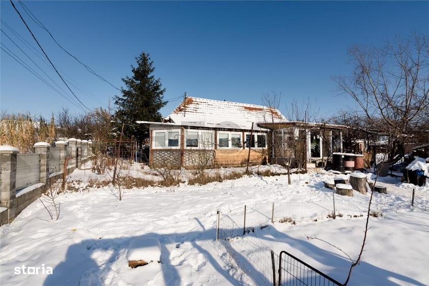 Casă cu 2 camere cu Teren 1600 Mp în Cetariu