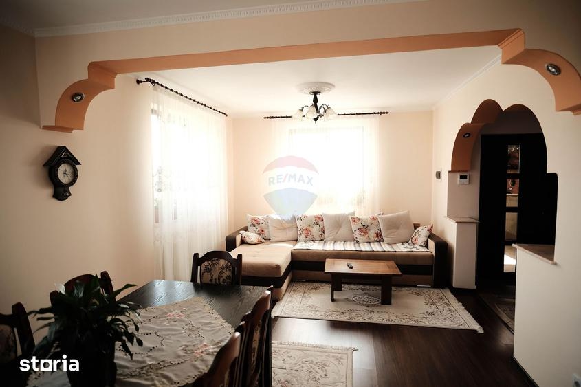 Casă cu 4 camere cu Teren 400 Mp în Central